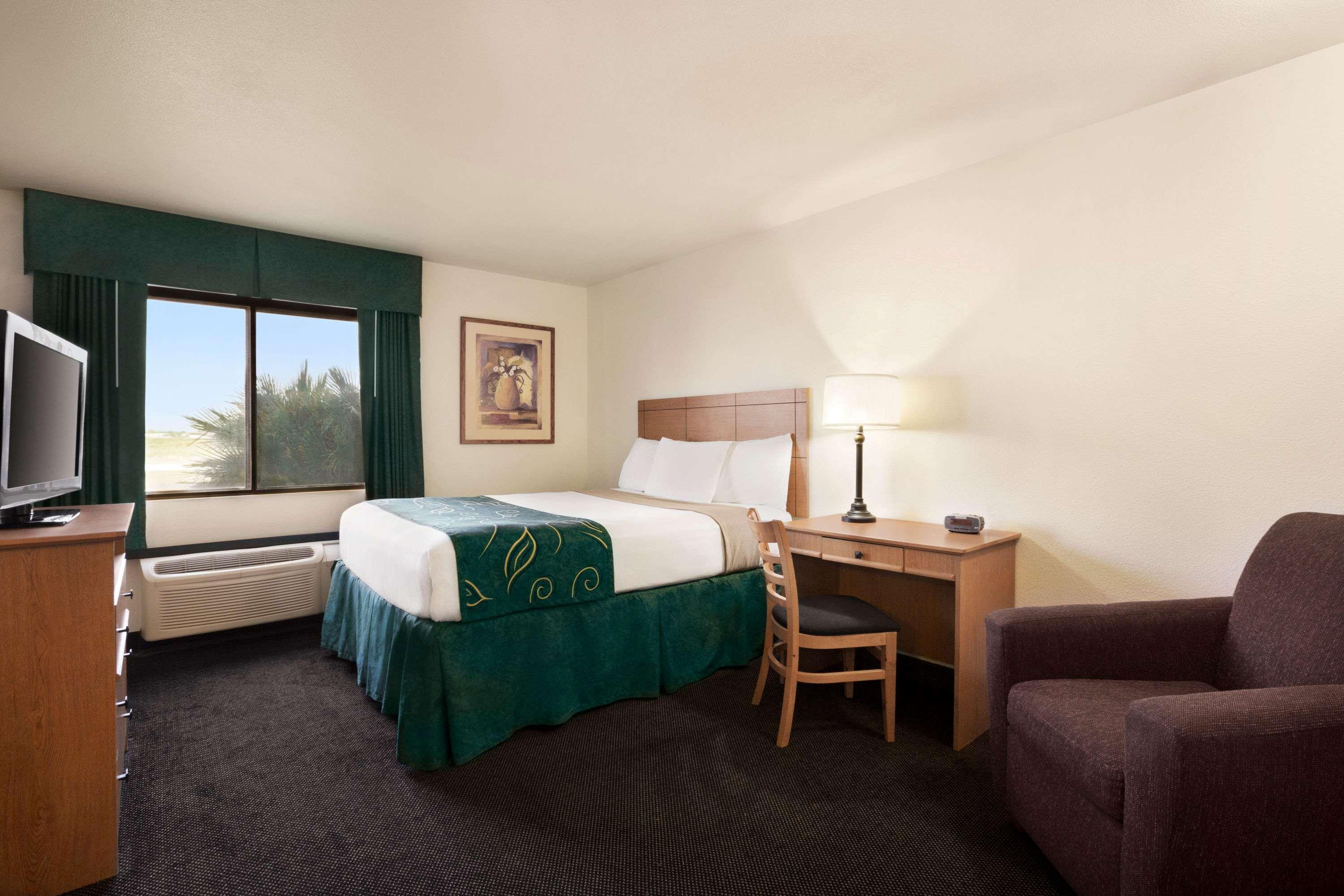 Travelodge By Wyndham Pecos Exteriér fotografie